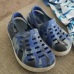 Blue AirWalk- used
